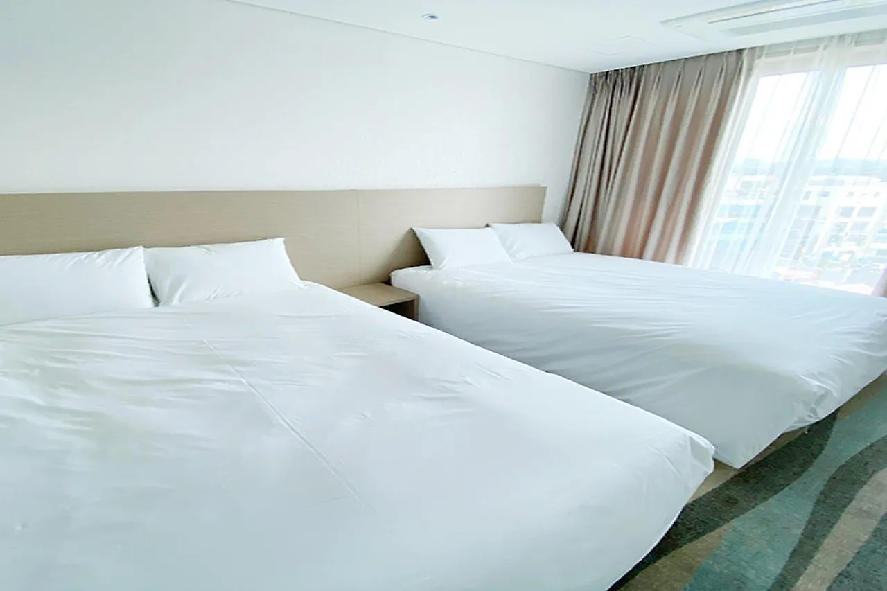 The Artstay Jeju Hamdeok Hotel