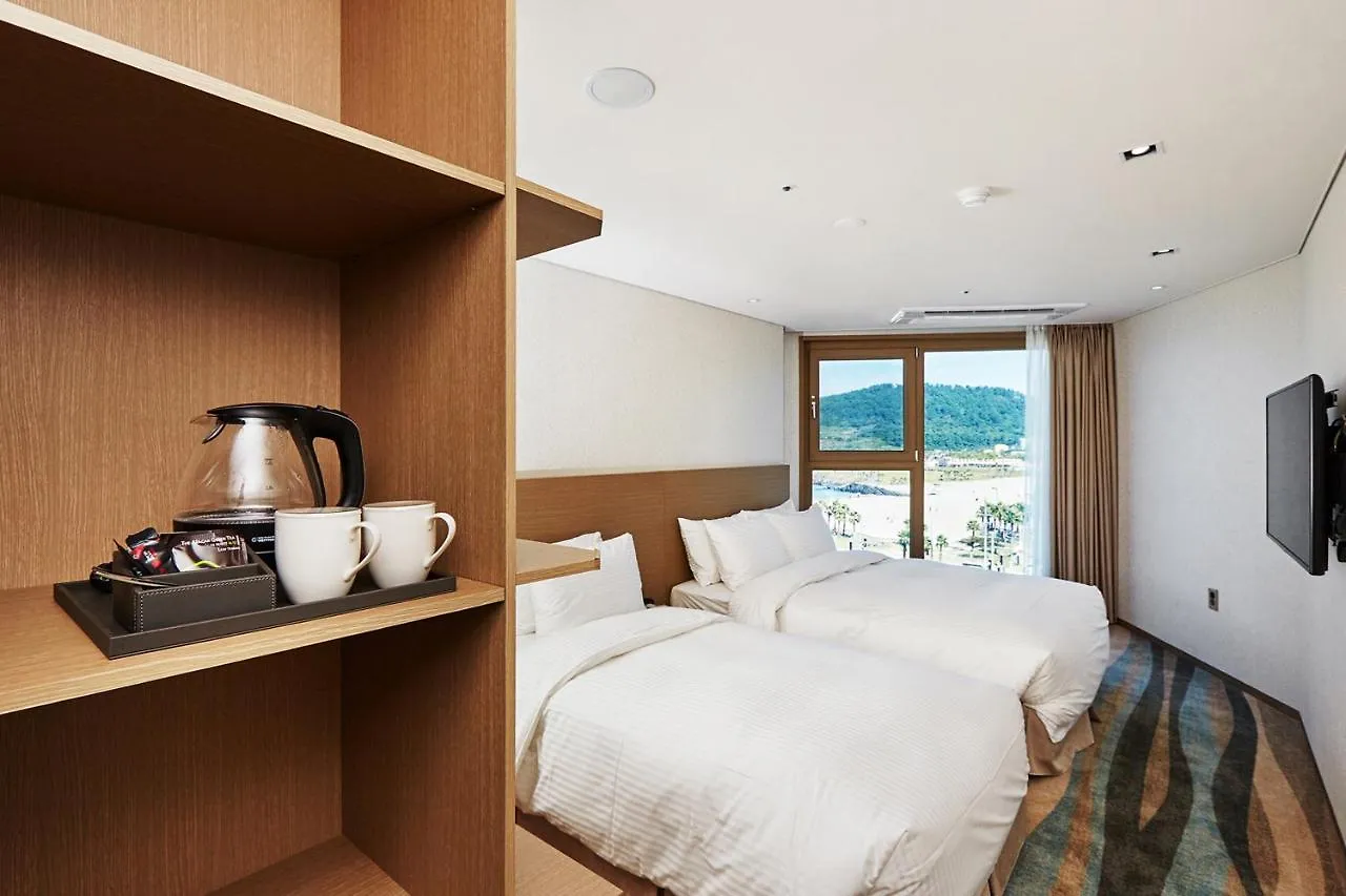 The Artstay Jeju Hamdeok Hotel