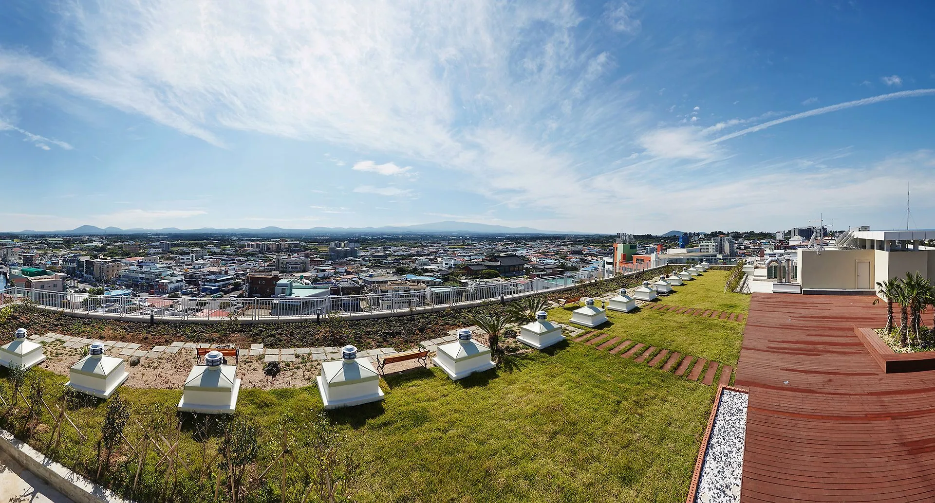 The Artstay Jeju Hamdeok Hotel