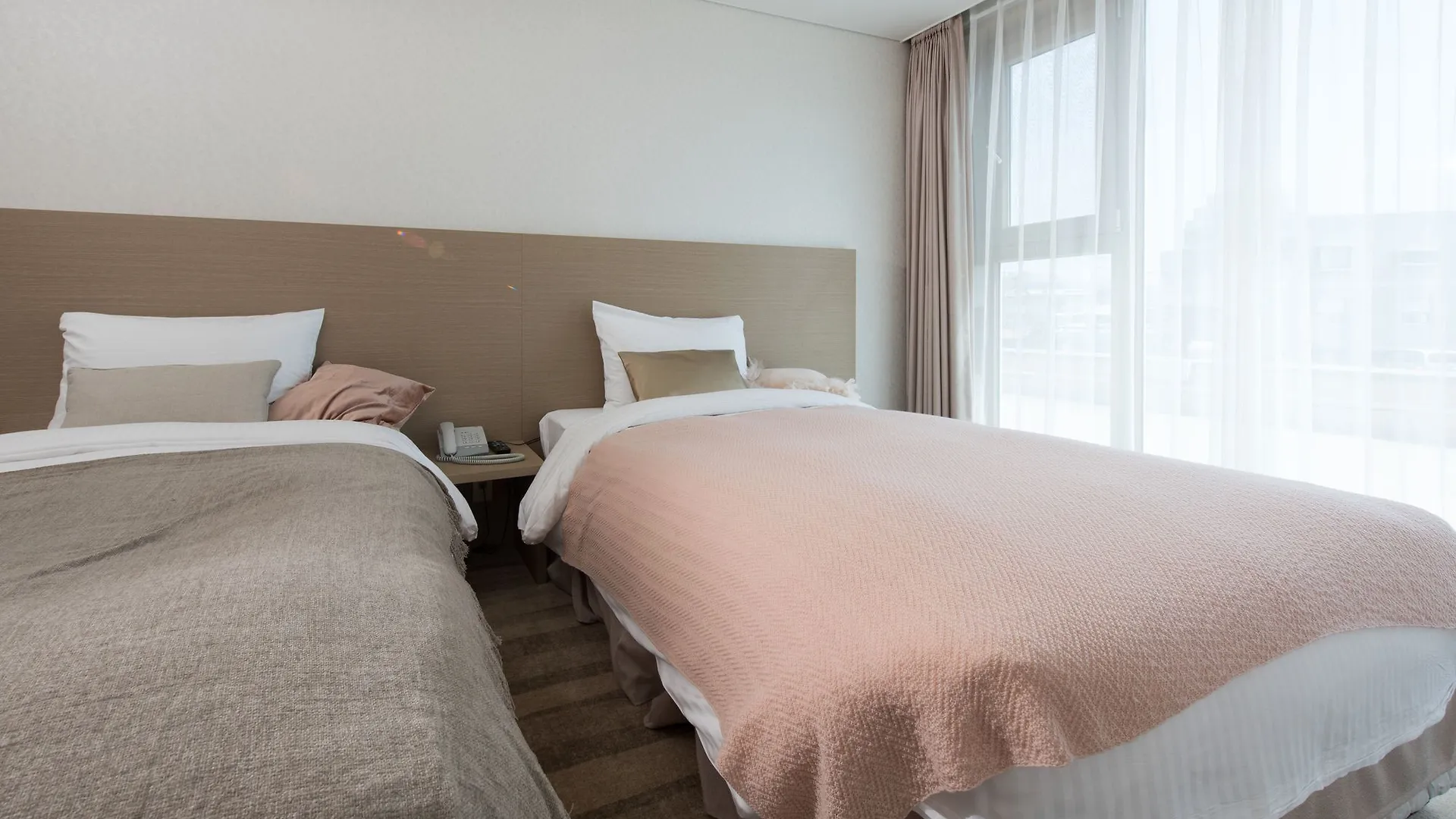 The Artstay Jeju Hamdeok Hotel